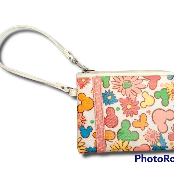 DISNEY ORIGINAL Handbags - DISNEY PARKS ORIG MICKEY MOUSE SMALL CLUTCH WRISTLET WALLET WHITE